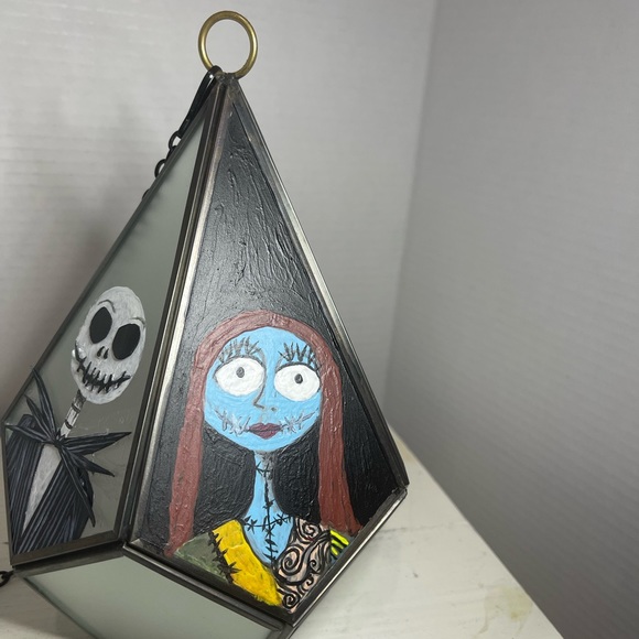 ⭐️🎄Nightmare Before Christmas Glass Terrarium! - Picture 7 of 7